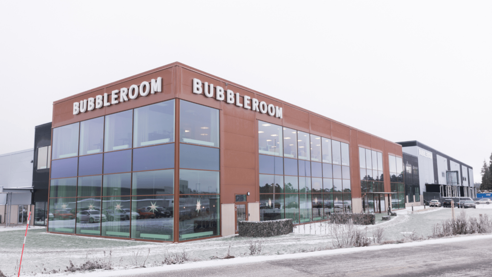 Logent and Bubbleroom have established an return management Hub in Viared